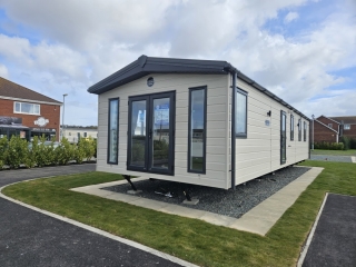 New LOVE ROYALE 2025 4