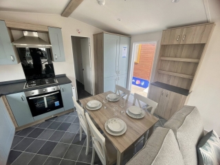 New Love Royal 2025 3