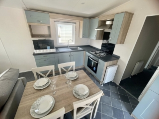 New Love Royal 2025 4