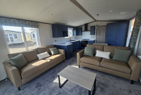 VICTORY RIVERWOOD LODGE 2023 * FREE 2026 SITE FEES *