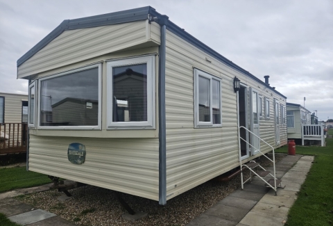 COSALT BAYSDALE IDEAL STARTER HOME 2004